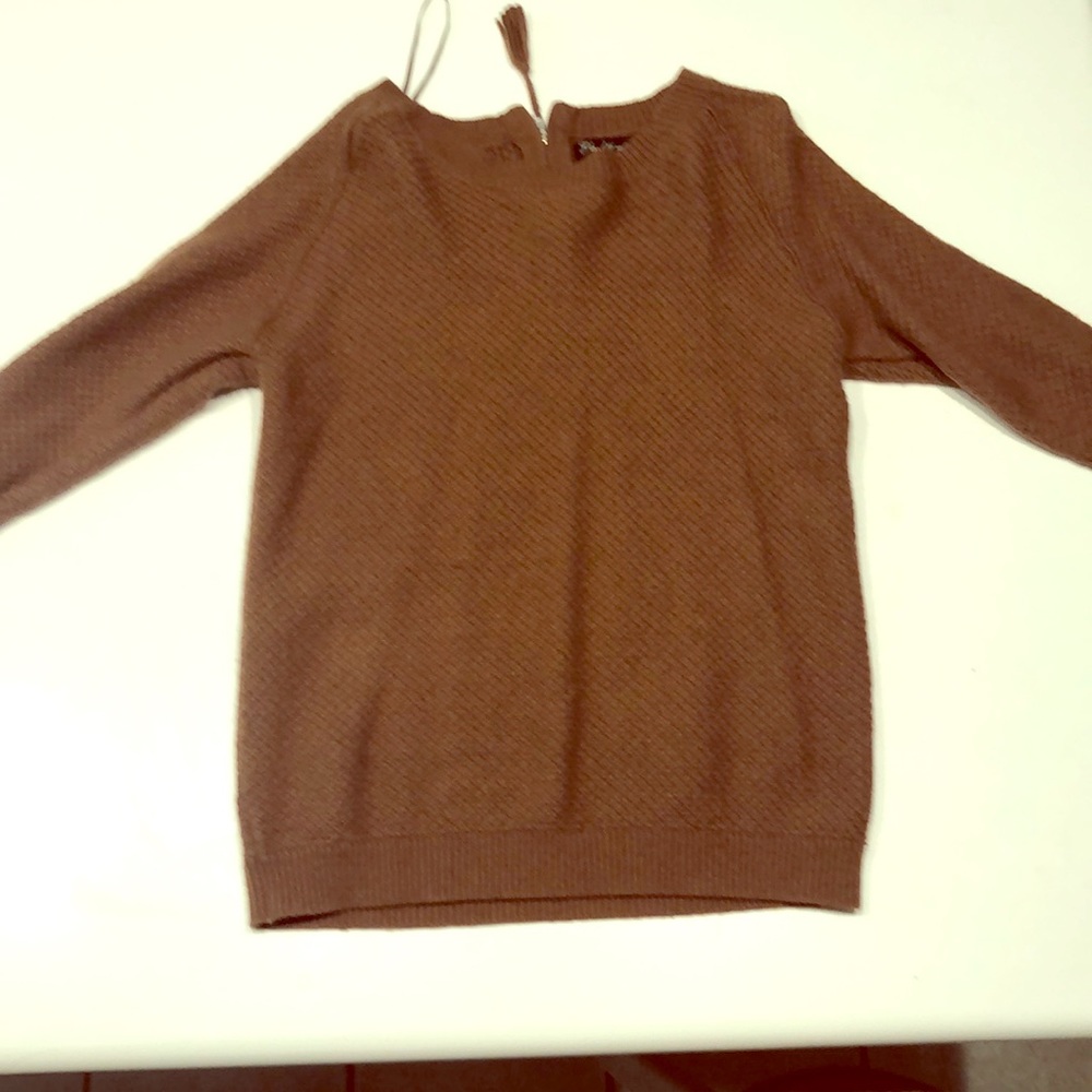 Elizabeth and James sweater